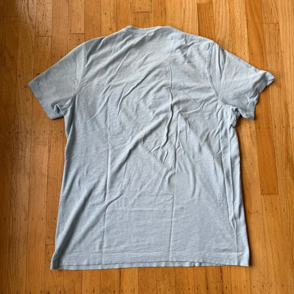 Banana Republic Men's Cotton Slub Knit Crewneck Henley Light Blue T-Shirt Sz L